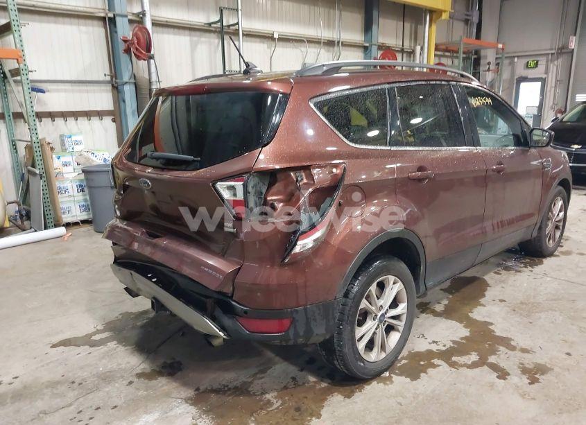 Photo 6 of 2018 Ford Escape SE (VIN 1FMCU0GD6JUB32888)