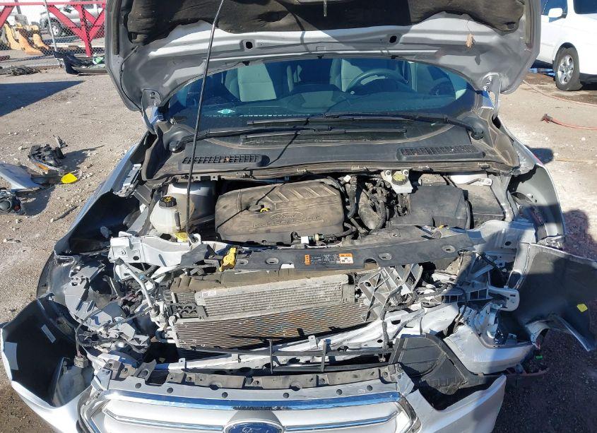 Photo 10 of 2018 Ford Escape SE (VIN 1FMCU0GD6JUC06715)