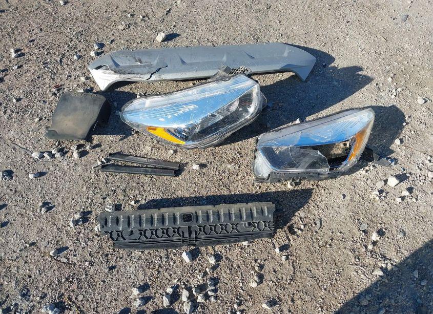 Photo 12 of 2018 Ford Escape SE (VIN 1FMCU0GD6JUC06715)