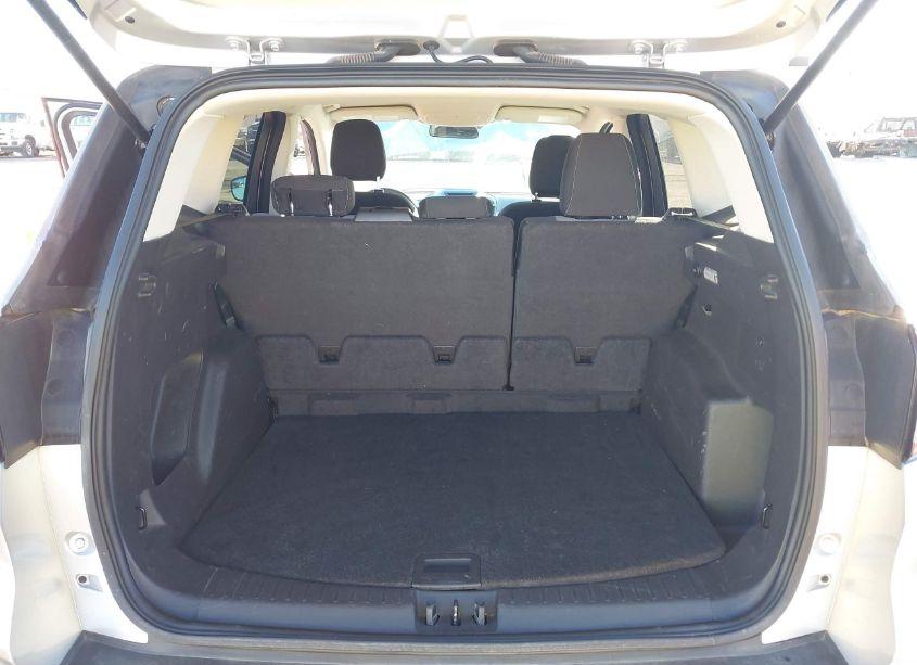 Photo 17 of 2018 Ford Escape SE (VIN 1FMCU0GD6JUC06715)