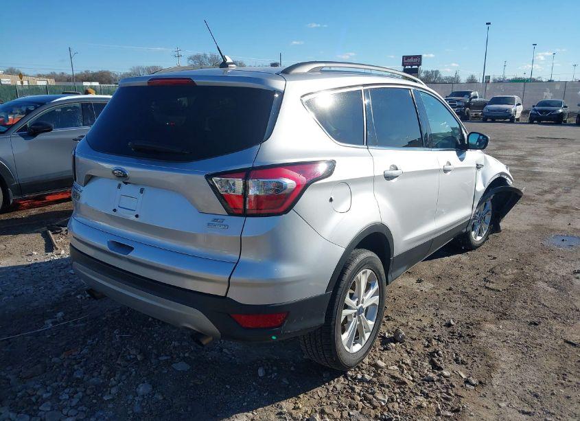 Photo 4 of 2018 Ford Escape SE (VIN 1FMCU0GD6JUC06715)