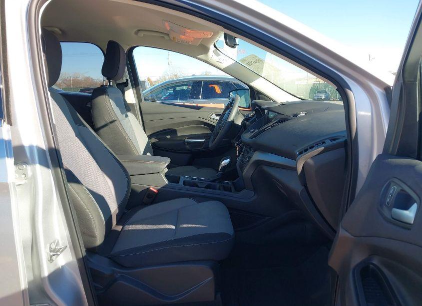 Photo 5 of 2018 Ford Escape SE (VIN 1FMCU0GD6JUC06715)