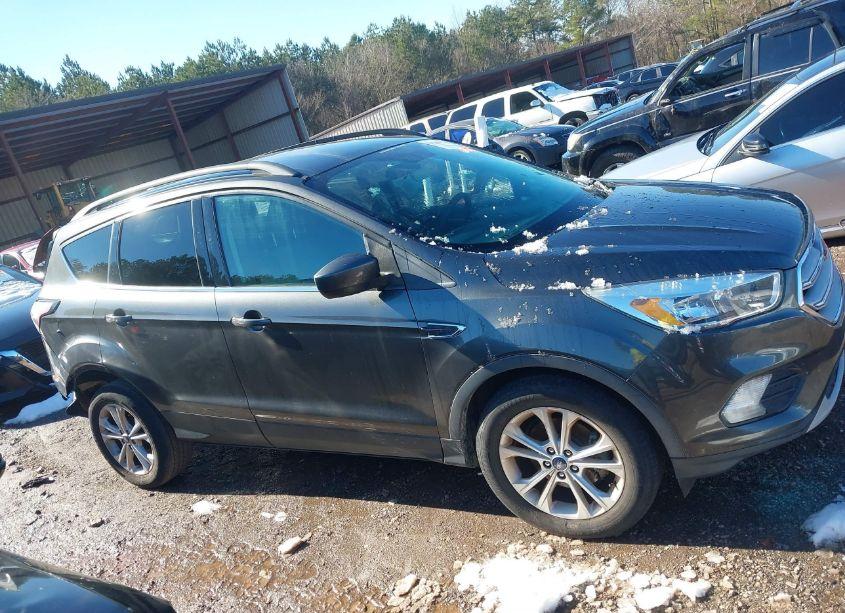 Photo 13 of 2018 Ford Escape SE (VIN 1FMCU0GD6JUC12529)