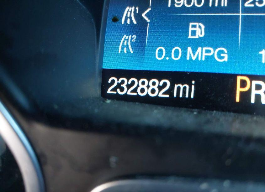 Photo 15 of 2018 Ford Escape SE (VIN 1FMCU0GD6JUC12529)