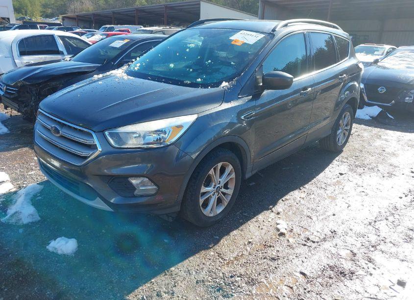 Photo 2 of 2018 Ford Escape SE (VIN 1FMCU0GD6JUC12529)