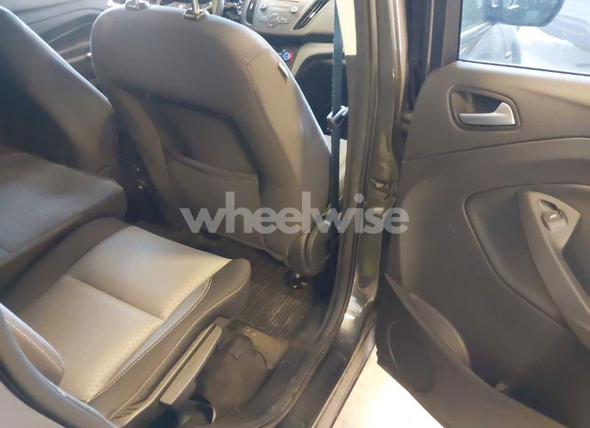 Photo 8 of 2018 Ford Escape SE (VIN 1FMCU0GD6JUC47569)