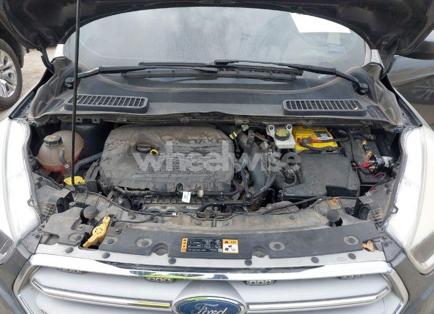 Photo 10 of 2018 Ford Escape SE (VIN 1FMCU0GD6JUC69927)