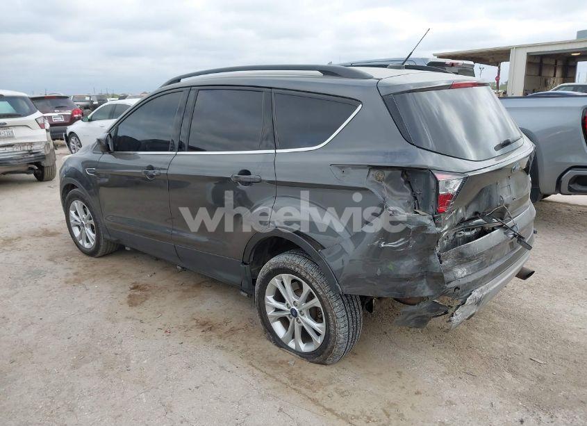 Photo 3 of 2018 Ford Escape SE (VIN 1FMCU0GD6JUC69927)