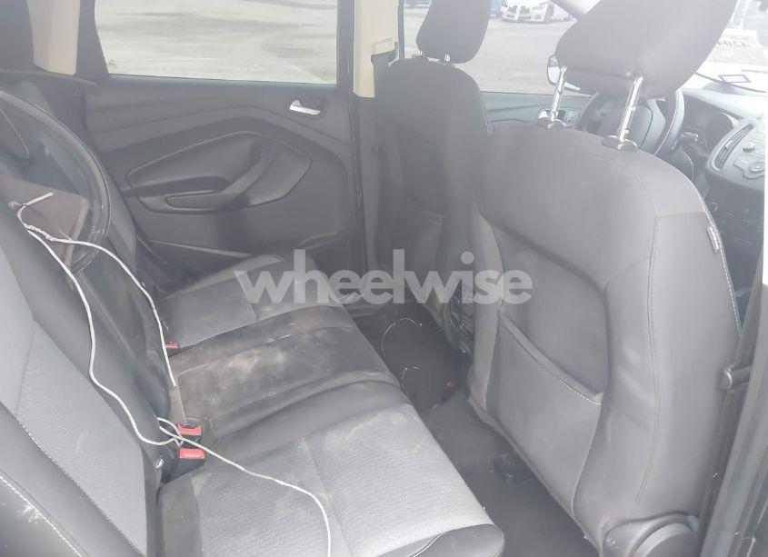 Photo 8 of 2018 Ford Escape SE (VIN 1FMCU0GD6JUC69927)