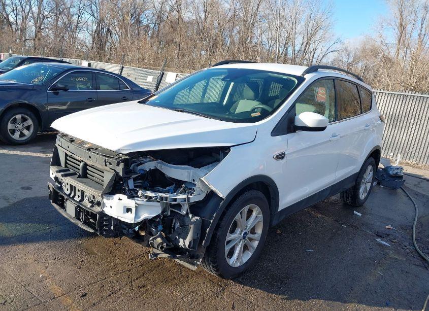 Photo 2 of 2018 Ford Escape SE (VIN 1FMCU0GD6JUD07558)