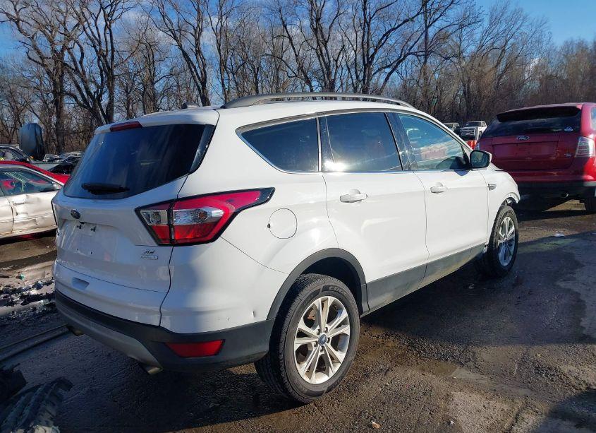 Photo 4 of 2018 Ford Escape SE (VIN 1FMCU0GD6JUD07558)
