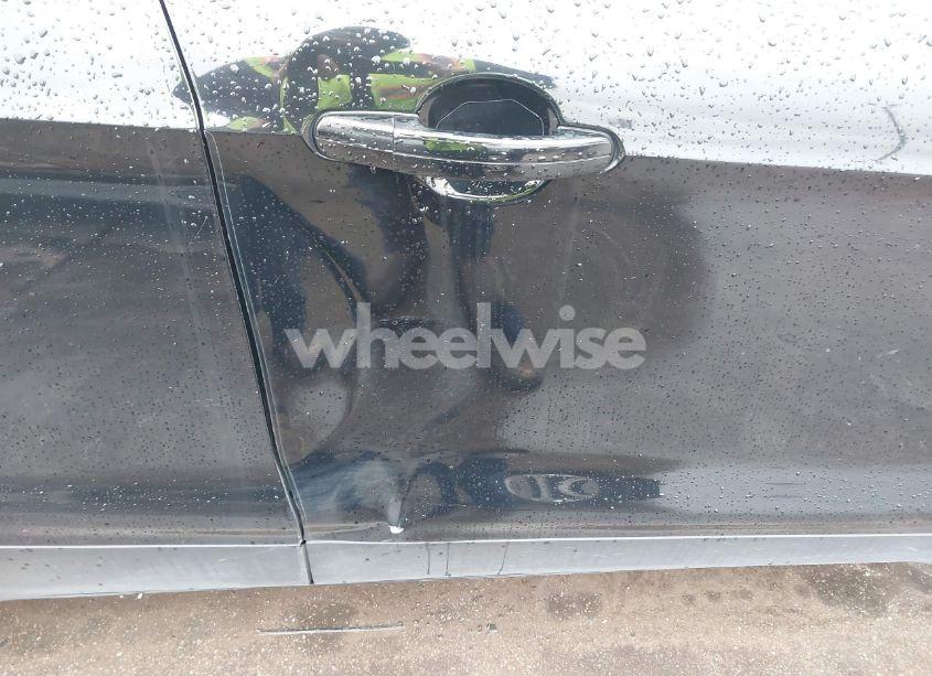 Photo 17 of 2018 Ford Escape SE (VIN 1FMCU0GD6JUD43556)