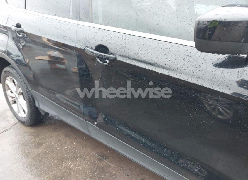 Photo 6 of 2018 Ford Escape SE (VIN 1FMCU0GD6JUD43556)