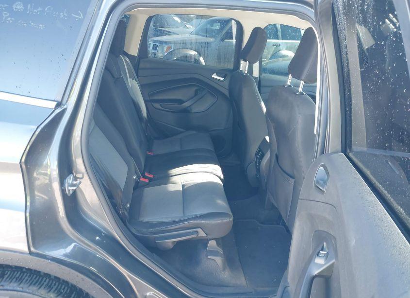 Photo 8 of 2019 Ford Escape SE (VIN 1FMCU0GD6KUB57341)