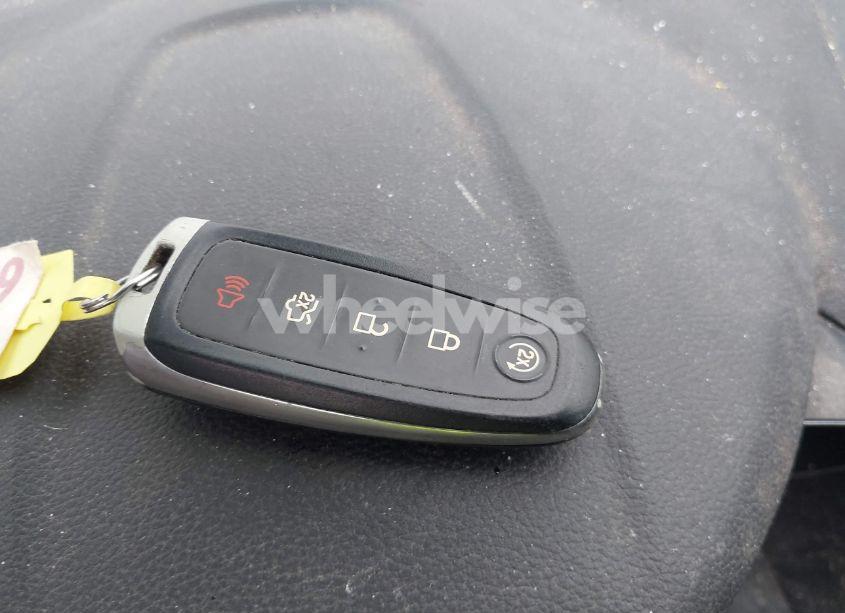 Photo 11 of 2019 Ford Escape SE (VIN 1FMCU0GD6KUB58201)