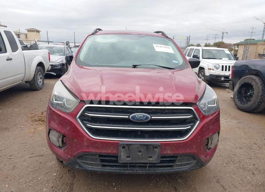 Photo 12 of 2019 Ford Escape SE (VIN 1FMCU0GD6KUB58201)