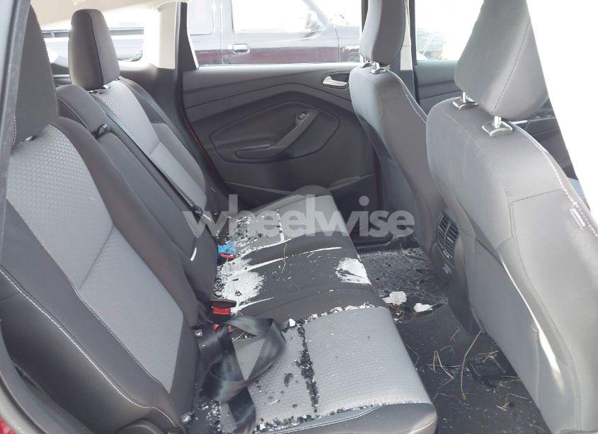 Photo 8 of 2019 Ford Escape SE (VIN 1FMCU0GD6KUC54314)