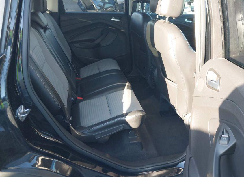 Photo 8 of 2017 Ford Escape SE (VIN 1FMCU0GD7HUA19560)