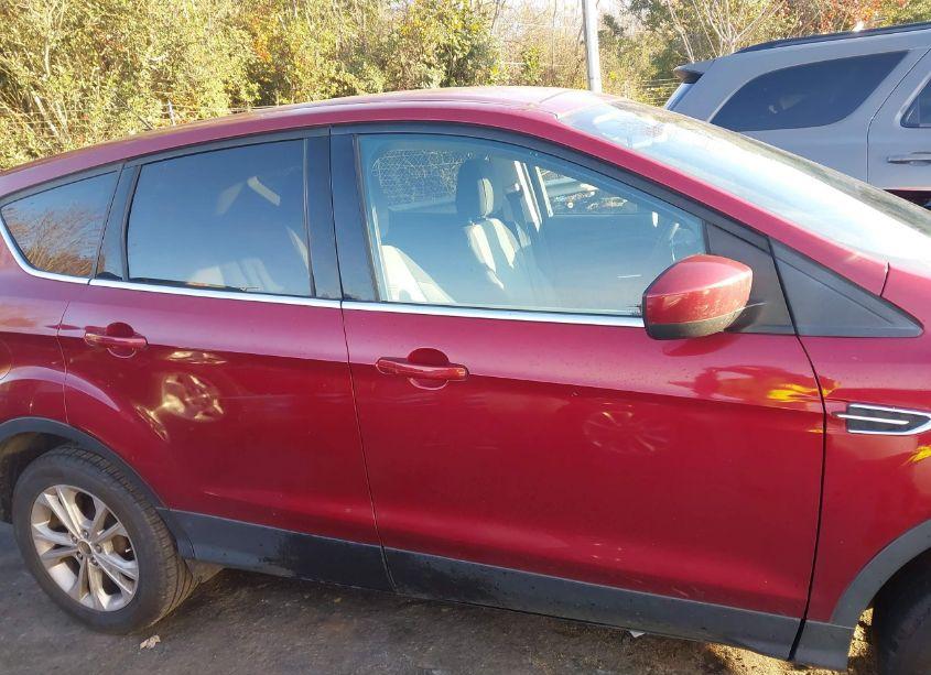 Photo 13 of 2017 Ford Escape SE (VIN 1FMCU0GD7HUB20632)