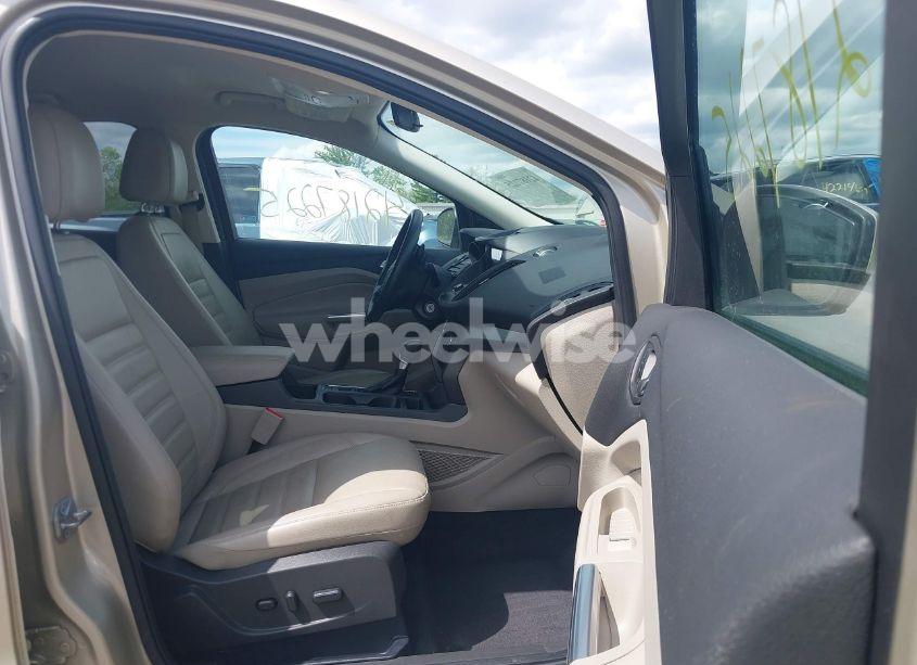 Photo 5 of 2017 Ford Escape SE (VIN 1FMCU0GD7HUB27502)