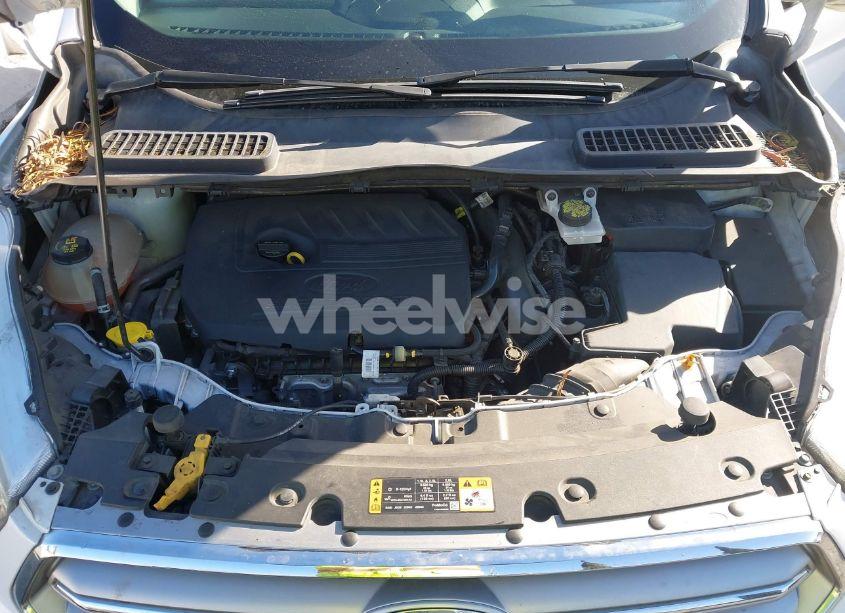 Photo 10 of 2017 Ford Escape SE (VIN 1FMCU0GD7HUB44557)