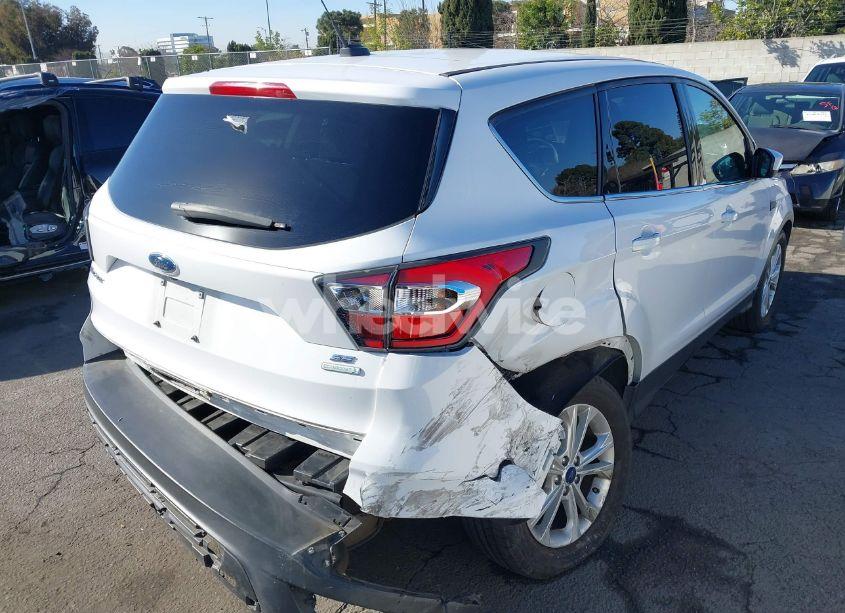 Photo 4 of 2017 Ford Escape SE (VIN 1FMCU0GD7HUB44557)