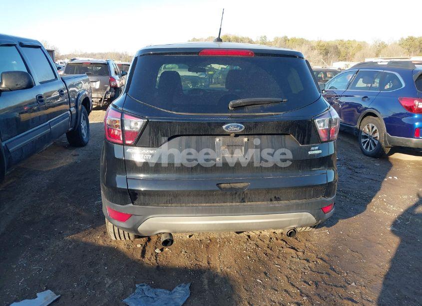 Photo 16 of 2017 Ford Escape SE (VIN 1FMCU0GD7HUB99350)