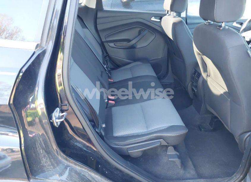 Photo 8 of 2017 Ford Escape SE (VIN 1FMCU0GD7HUB99350)