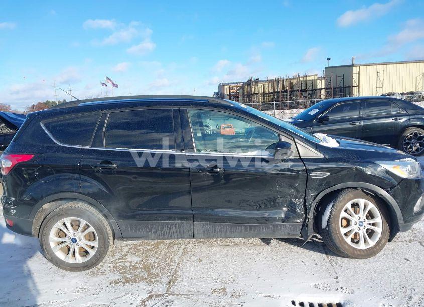 Photo 13 of 2017 Ford Escape SE (VIN 1FMCU0GD7HUC09780)
