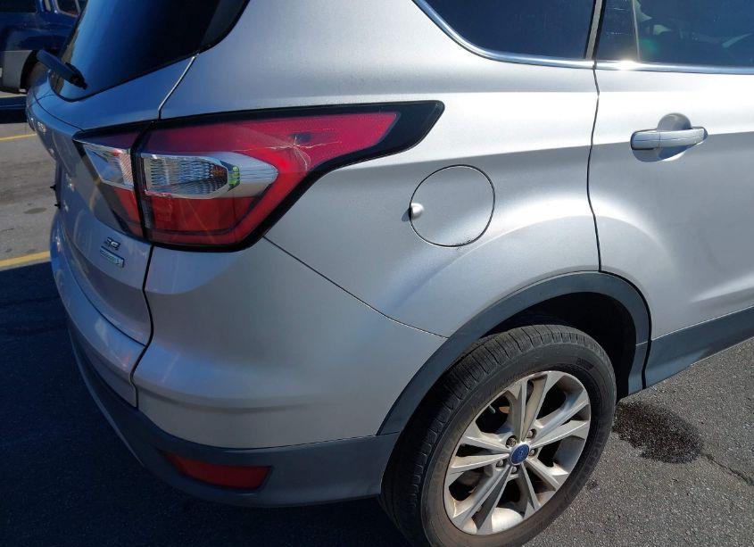 Photo 6 of 2017 Ford Escape SE (VIN 1FMCU0GD7HUC42682)