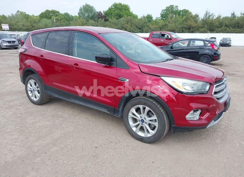 2017 Ford Escape SE (VIN 1FMCU0GD7HUC45288) main photo