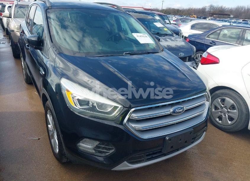 2017 Ford Escape SE (VIN 1FMCU0GD7HUC71583) main photo