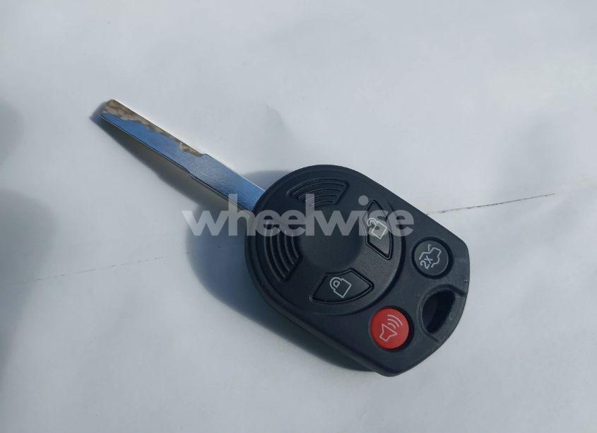 Photo 11 of 2017 Ford Escape SE (VIN 1FMCU0GD7HUC71583)