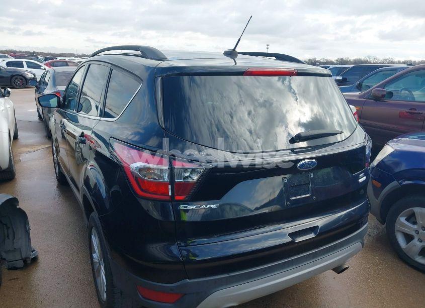 Photo 3 of 2017 Ford Escape SE (VIN 1FMCU0GD7HUC71583)