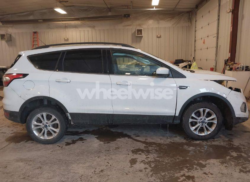 Photo 13 of 2017 Ford Escape SE (VIN 1FMCU0GD7HUC86617)