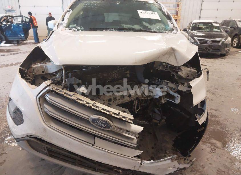 Photo 6 of 2017 Ford Escape SE (VIN 1FMCU0GD7HUC86617)