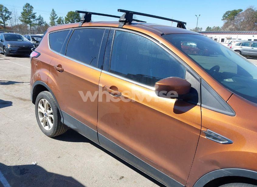 Photo 13 of 2017 Ford Escape SE (VIN 1FMCU0GD7HUC87802)