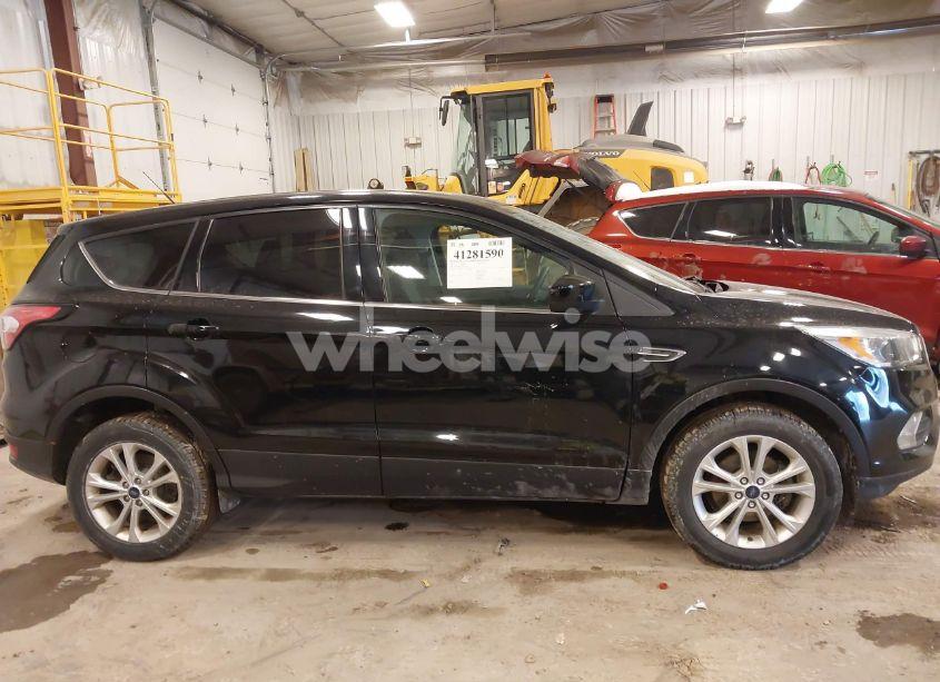 Photo 13 of 2017 Ford Escape SE (VIN 1FMCU0GD7HUD27425)