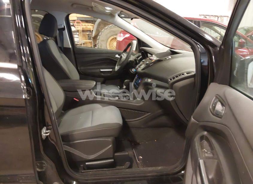 Photo 5 of 2017 Ford Escape SE (VIN 1FMCU0GD7HUD27425)