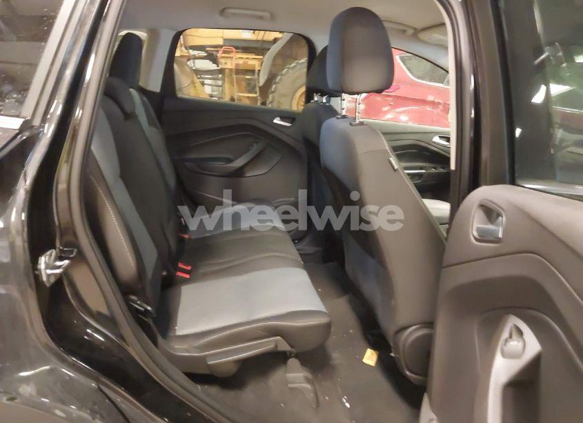 Photo 8 of 2017 Ford Escape SE (VIN 1FMCU0GD7HUD27425)