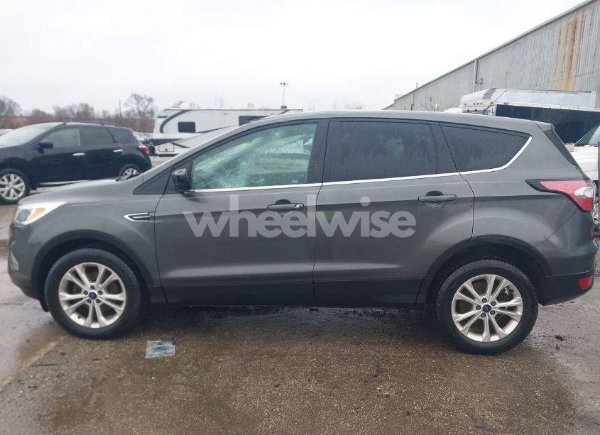 Photo 14 of 2017 Ford Escape SE (VIN 1FMCU0GD7HUD39090)