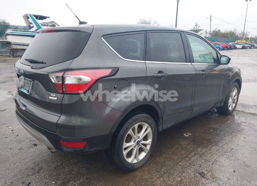 Photo 4 of 2017 Ford Escape SE (VIN 1FMCU0GD7HUD39090)