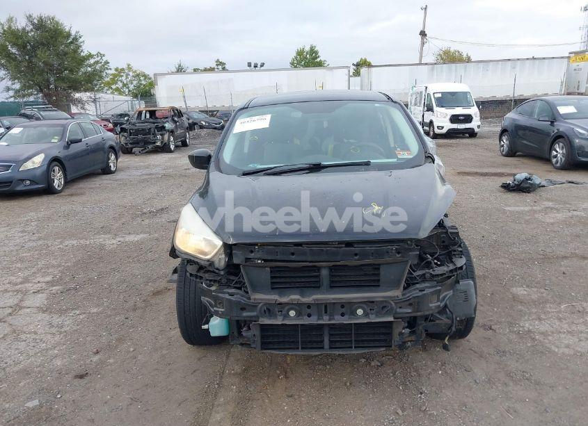 Photo 12 of 2017 Ford Escape SE (VIN 1FMCU0GD7HUD63762)