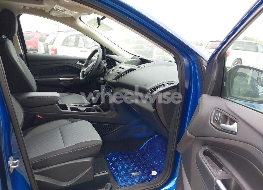 Photo 5 of 2017 Ford Escape SE (VIN 1FMCU0GD7HUD91450)