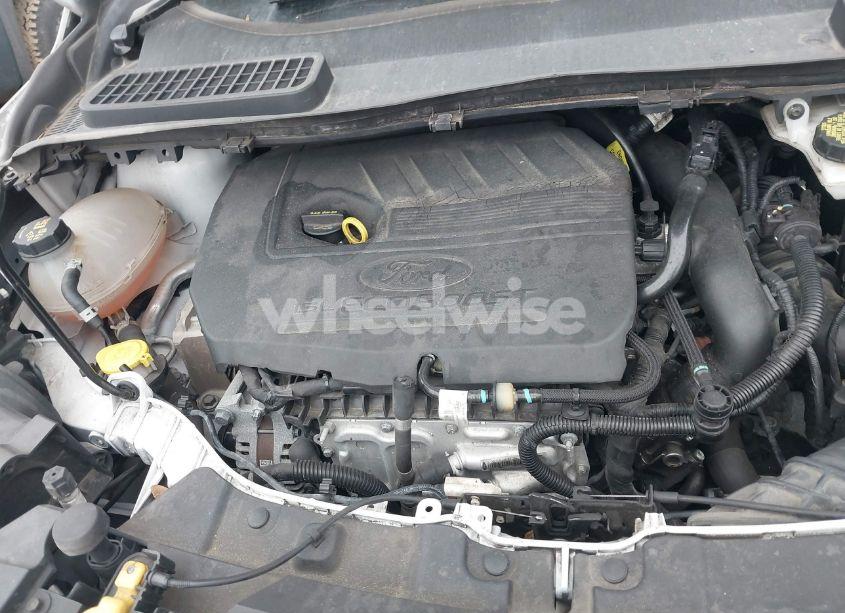 Photo 10 of 2017 Ford Escape SE (VIN 1FMCU0GD7HUE17030)