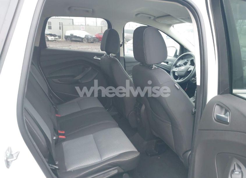 Photo 8 of 2017 Ford Escape SE (VIN 1FMCU0GD7HUE17030)