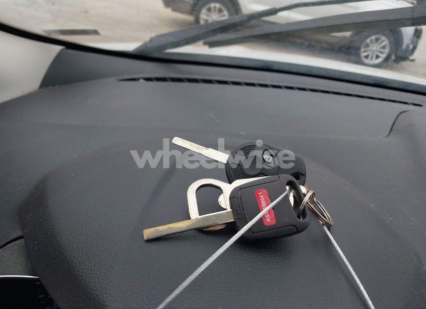 Photo 11 of 2017 Ford Escape SE (VIN 1FMCU0GD7HUE69709)