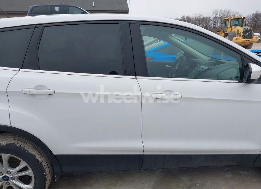 Photo 13 of 2017 Ford Escape SE (VIN 1FMCU0GD7HUE69709)