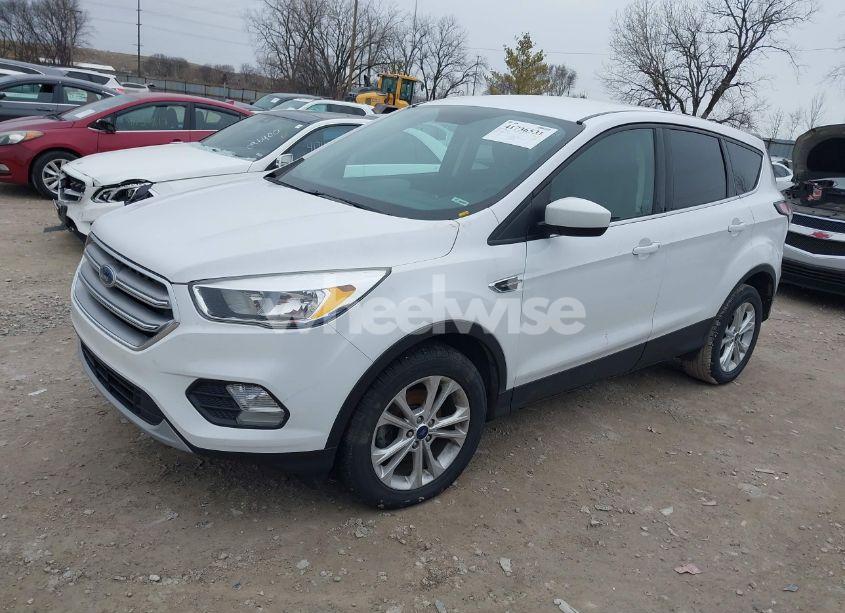 Photo 2 of 2017 Ford Escape SE (VIN 1FMCU0GD7HUE69709)