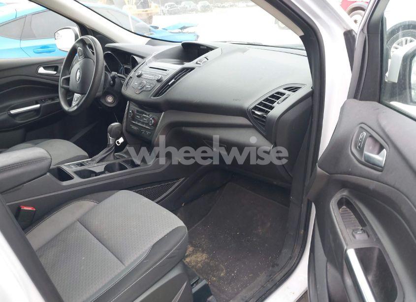 Photo 5 of 2017 Ford Escape SE (VIN 1FMCU0GD7HUE69709)